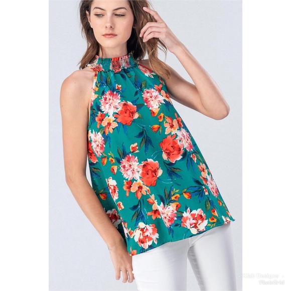 🌺LAST 1! Floral Bubble Crepe Smocked Halter Top! - Picture 4 of 8